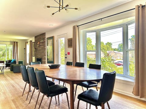 Dining Room table seat 10-12 - 2nd Floor