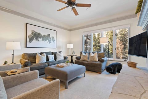 charter-4120-0334_52490988071_o