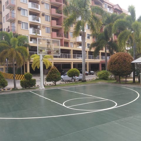 Sport court