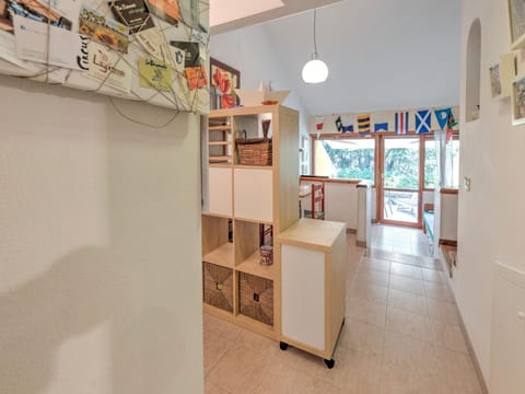 Entrance / Reception