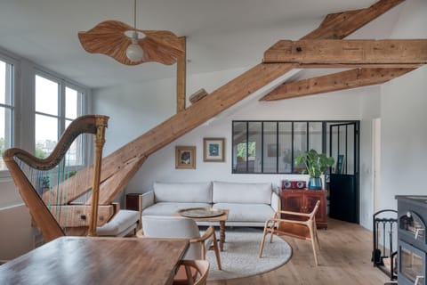 b0435a48-e443-42c9-b7a9-372c53d1f547