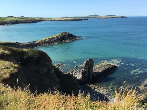 Tan y Garn - 2 Bedroom Cottage - Whitesands (19031)