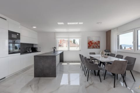 Kitchen and dining area