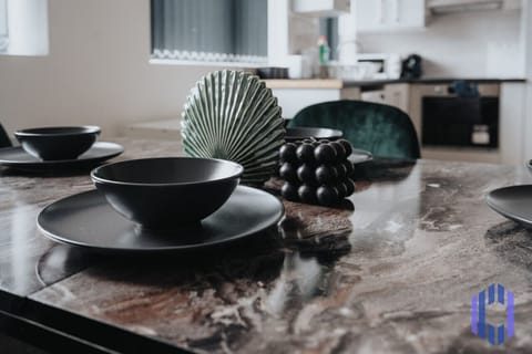 Dining area. Fully equipped with cutlery, crockery and glassware.