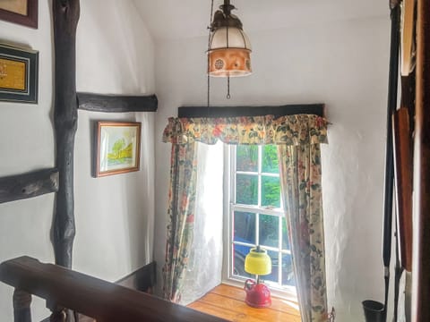 Landing | Monthly Tutor’s Cottage, Fishguard