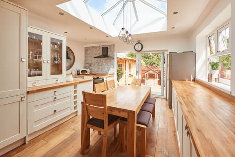 Bankside Cottage, Saltburn-by-the-Sea - Host & Stay