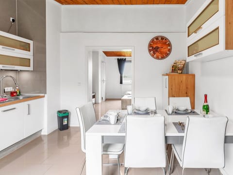 Food, Sky, Table, Tableware, Mountain, Cloud, Plant, Furniture, Green, Natural Landscape