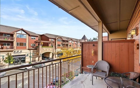 Private Balcony Overlooking Riverstone`s Scenic Views – Ideal for Morning Coffee