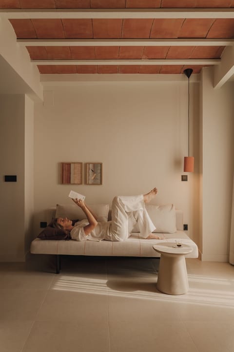 Living Room (1)