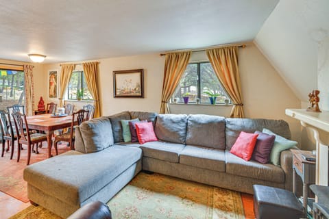 Crestone Vacation Rental | 5BR | 2BA | Stairs Required | 2,400 Sq Ft