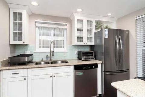 The kitchen is fully stocked with all of the essentials you'll need to eat in. (2)