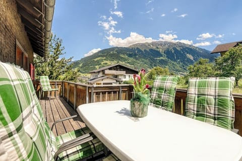 Balcony of the Mariedl chalet in Tschagguns in Montafon.