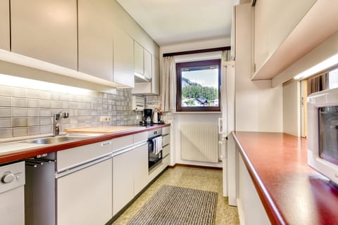 Kitchen in the Haas holiday home in Vandans in Montafon.