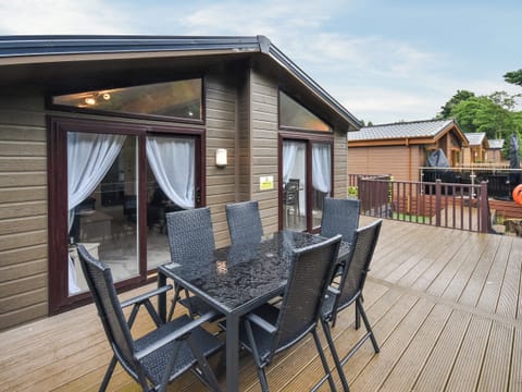 Decking | Rivendell, Dollar