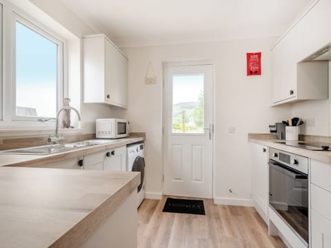 Kitchen | Riverbank, Lamlash