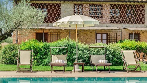 Wonderful estate for rent in the heart of Tuscany.