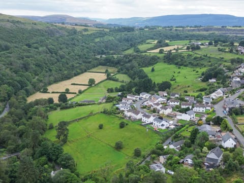 Castell Morlais - Luxurious 5 Bed - Pontsticill (5539)