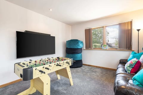 Crackin' View, Lanhead - Host & Stay