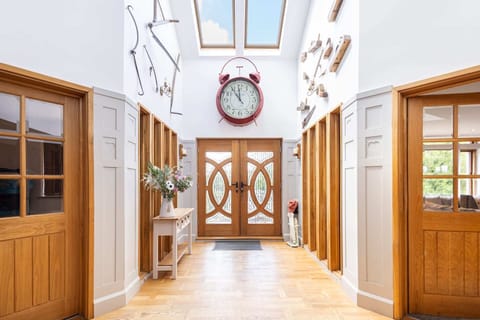 Crackin' View, Lanhead - Host & Stay