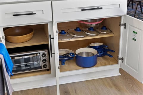 From Oven to Table – With quality cookware and smart storage, you’ll feel right at home plating up your favorite dish.