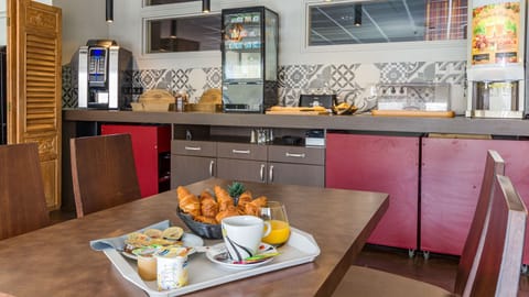 You'll love the on-site breakfast, available for an additional charge.
