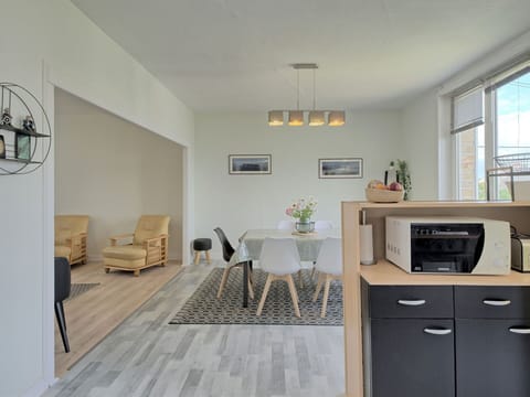 Sky, Plant, Furniture, Plant Community, Table, Natural Landscape, Chair, Land Lot, Outdoor Furniture, Tree