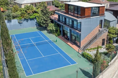 Sport court