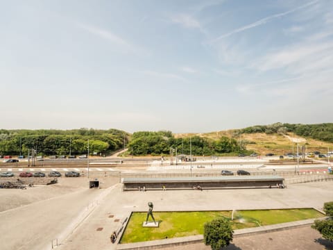 Sky, Cloud, Plant, Tree, Urban Design, Grass, Landscape, City, Road, Building