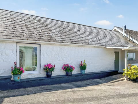 Exterior | Carty Cottage - Barrhill Farm Holidays, Newton Stewart