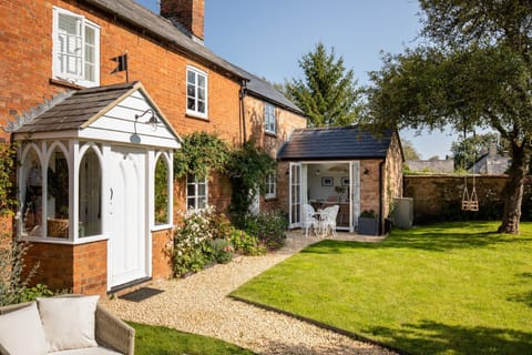 Carpenters Cottage - StayCotswold