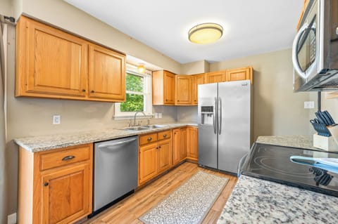 Fully equipped kitchen