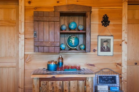 Bar area off the kitchen.