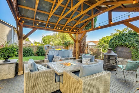 Eugene Vacation Rental | 3BR | 2.5BA | 2,042 Sq Ft | Stairs Required