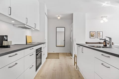 Nespresso machine included