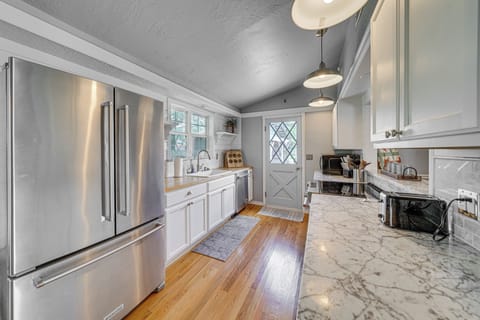 Kitchen | Cooking Basics | Toaster | Microwave | DIshwasher