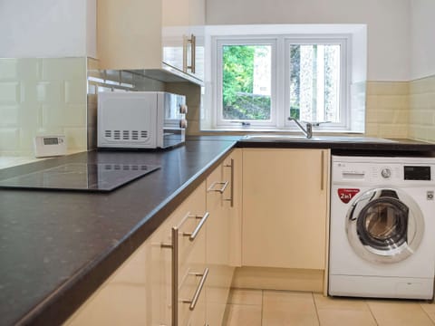 Kitchen | Mariah - Sannan Court, Llanfynydd