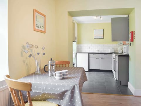 Dining Area | Lily of the Valley - Sannan Court, Llanfynydd
