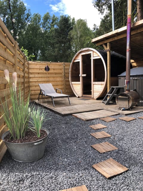 OriginalPhoto 740154539