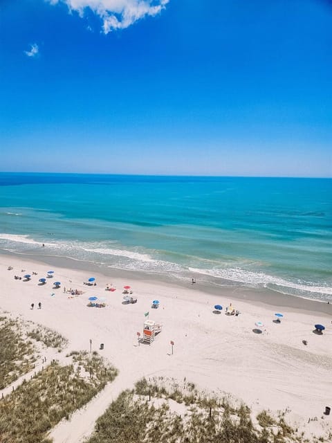 Beach nearby, sun loungers, beach towels