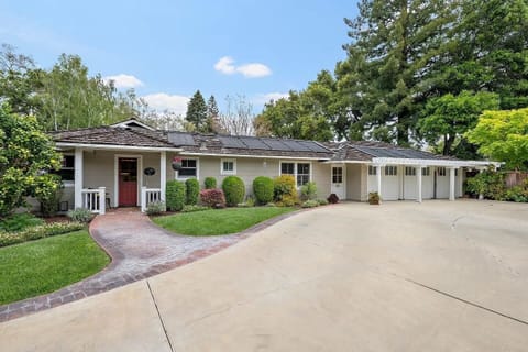 Ample parking, with a basketball hoop