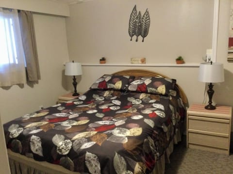 Comfy queen size bed