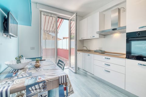 Kitchen and dining area