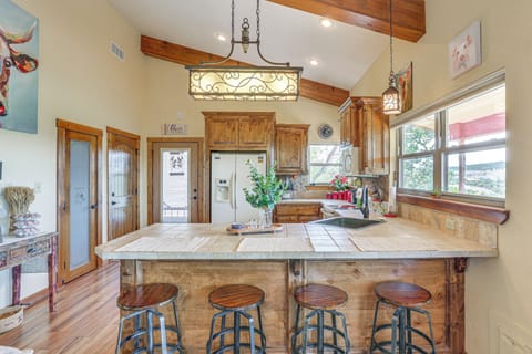 Kitchen | Cooking Basics | Toaster | Blender | Coffee Bar