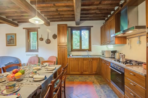 Kitchen and dining area