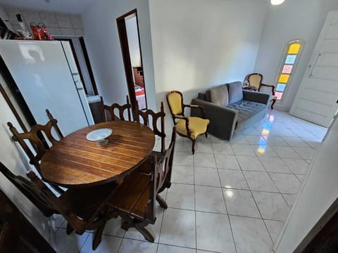 mesa para refeições 