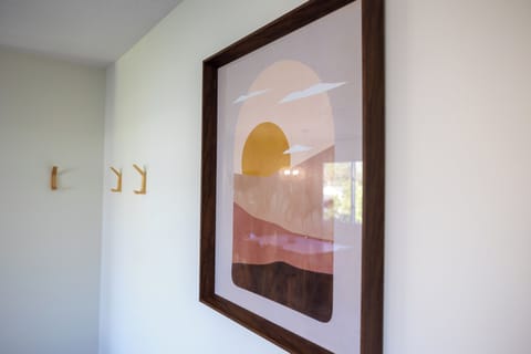 Modern Decor with Hooks for Hanging 