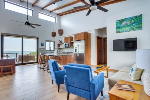 7350952d-aeb6-4891-9c34-3a6542a05f6d