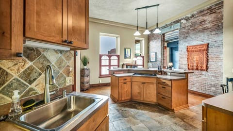 Cook like you’re at home in a fully functional kitchen—equipped with all the essentials, modern appliances, and plenty of space to prep, cook, and serve. Whether it’s a quick snack or a full meal, everything you need is right at your fingertips.