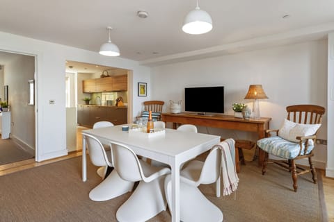 Seafront property, parking, close to town