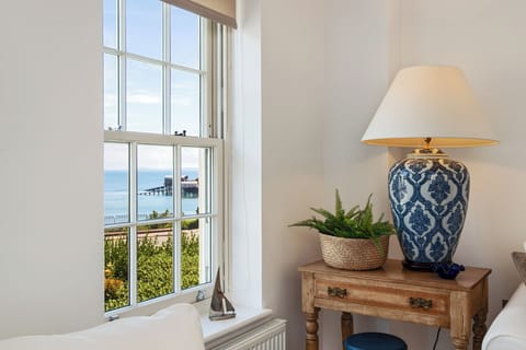 Seafront property, parking, close to town